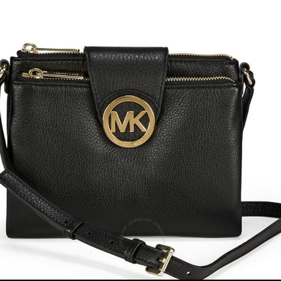 Michael Kors Handbags - MICHAEL KORS BLACK CROSSBODY